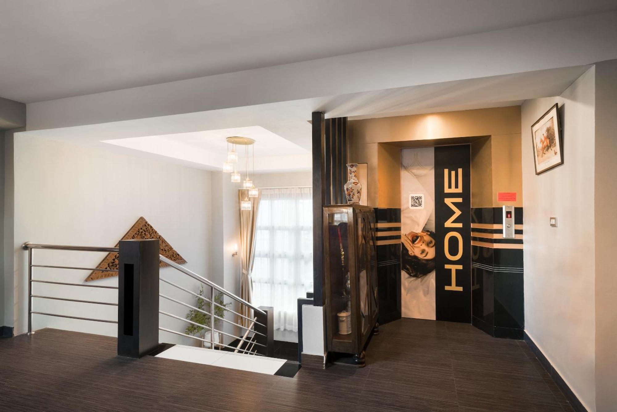 Aspira Suites Sukhumvit 20 バンコク都 エクステリア 写真