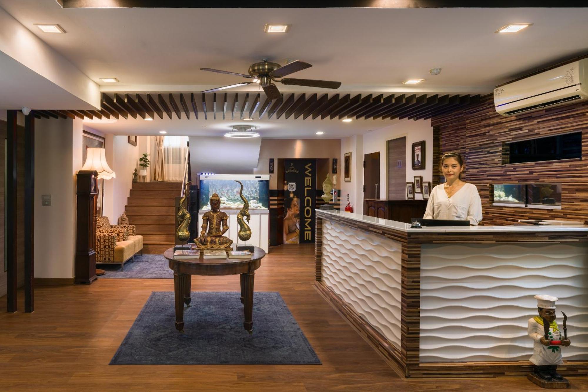 Aspira Suites Sukhumvit 20 バンコク都 エクステリア 写真
