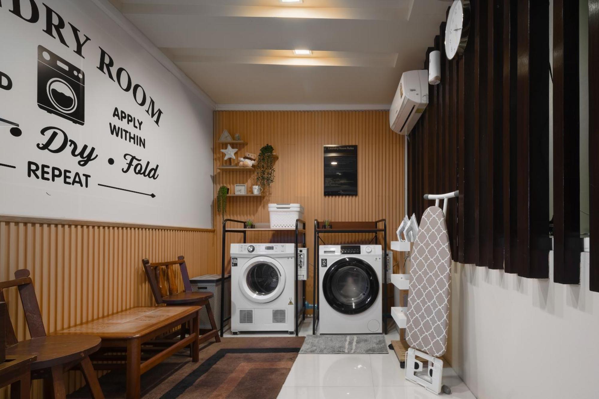 Aspira Suites Sukhumvit 20 バンコク都 エクステリア 写真