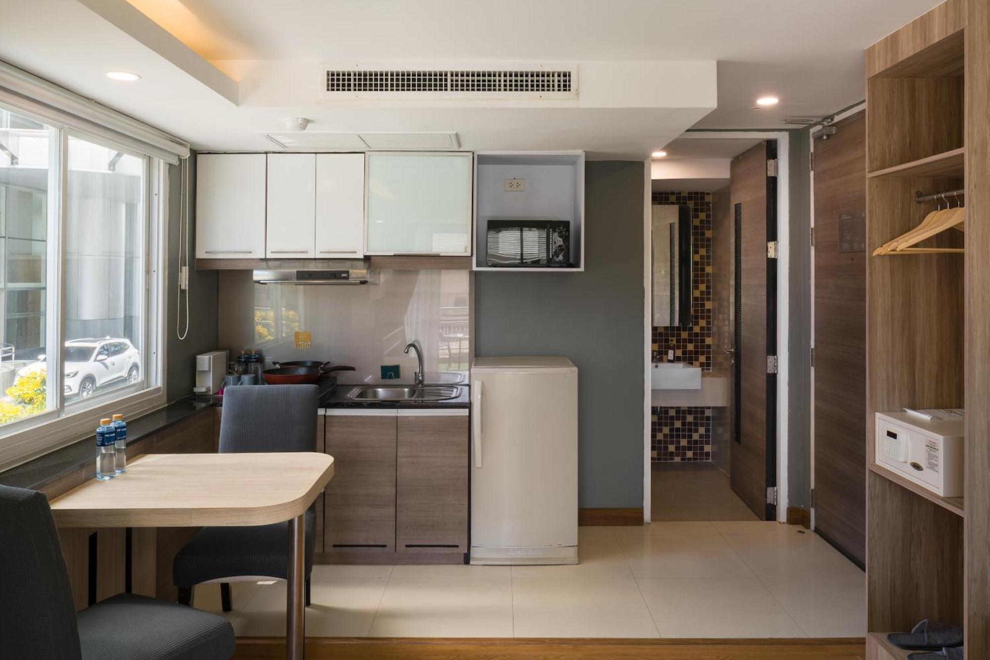 Aspira Suites Sukhumvit 20 バンコク都 エクステリア 写真